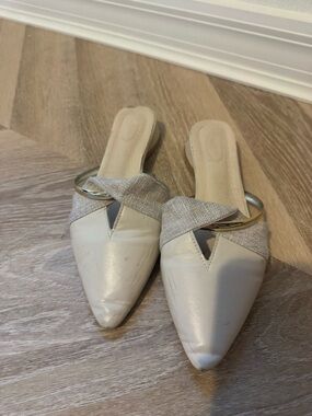 Pointed Toe Mule Flats | Minimal Chic Slip-On Shoes